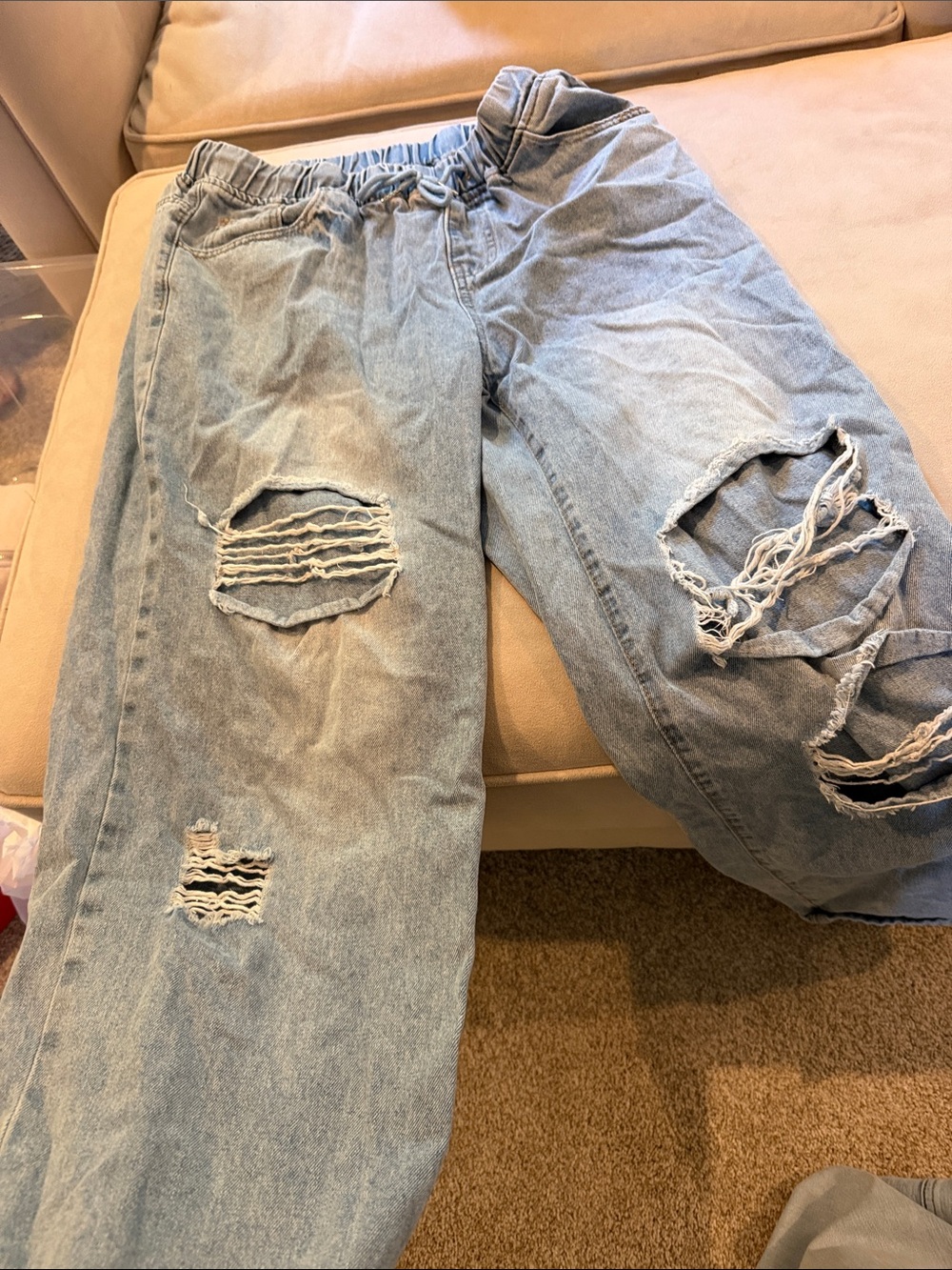 SHEIN Light Blue Distressed Relaxed Women’s Jeans